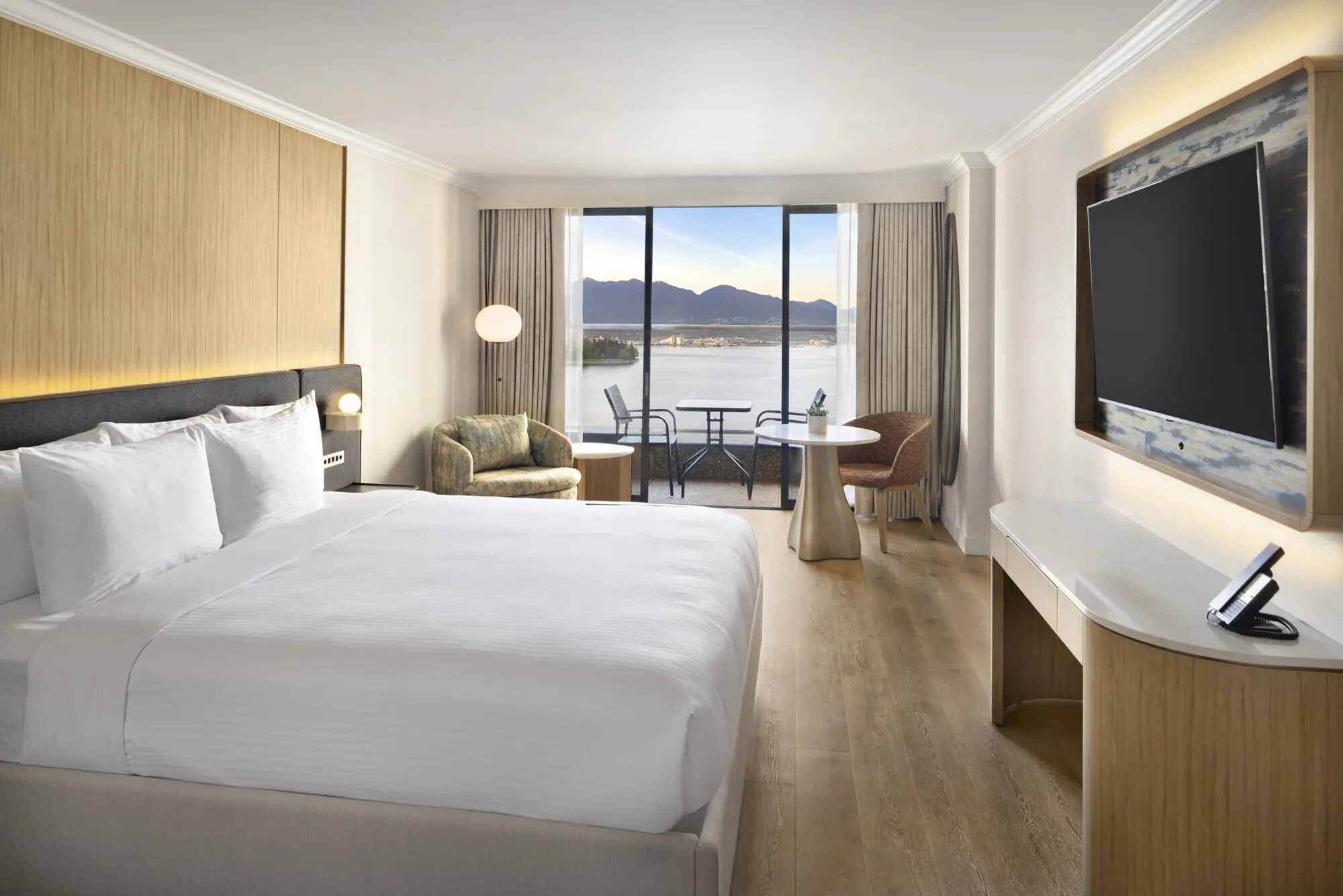Harbour view king guest room for group and corporate stays at Pinnacle Hotel Harbourfront