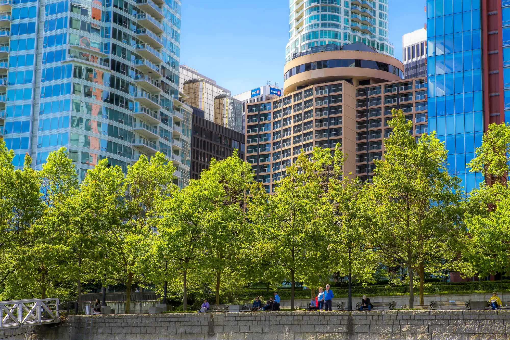 Members, 15% Off & Free Parking at Pinnacle Hotel Harbourfront, downtown Vancouver