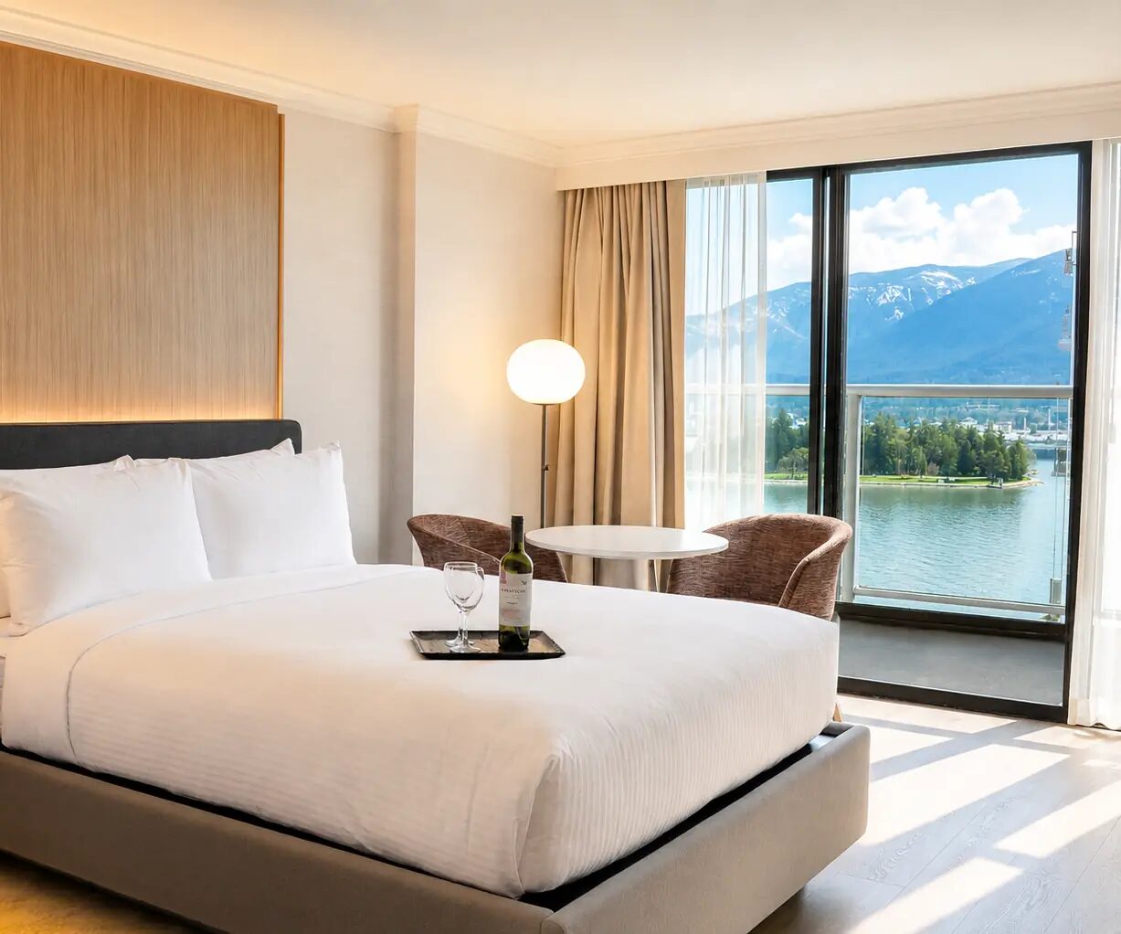 Residents, BC Resident Rate at Pinnacle Hotel Harbourfront, downtown Vancouver
